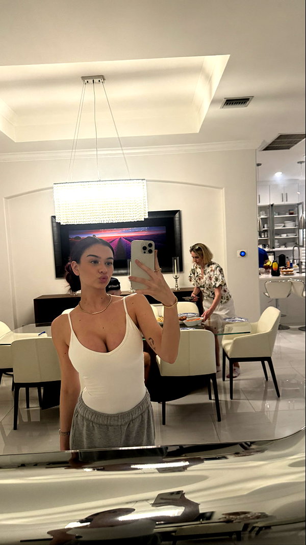 andieg112 snapchat image archive image