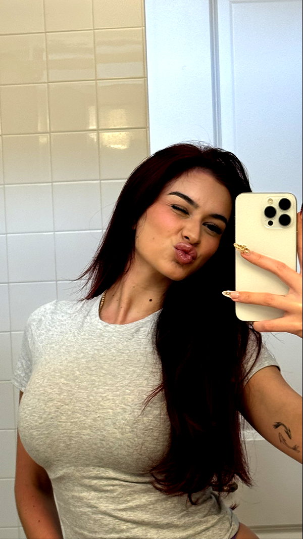 andieg112 snapchat image archive image