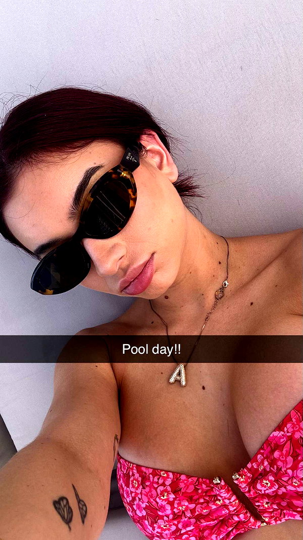 andieg112 snapchat image archive image