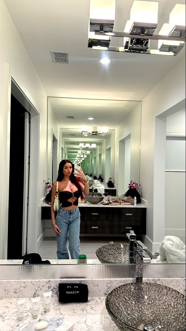 andieg112 snapchat image archive image