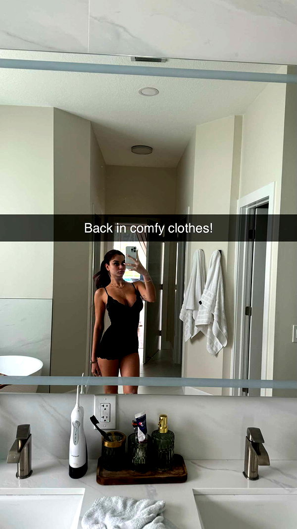andieg112 snapchat image archive image