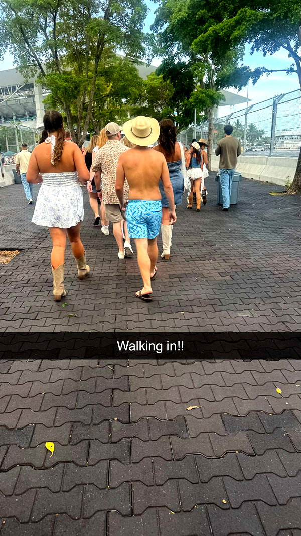 andieg112 snapchat image archive image
