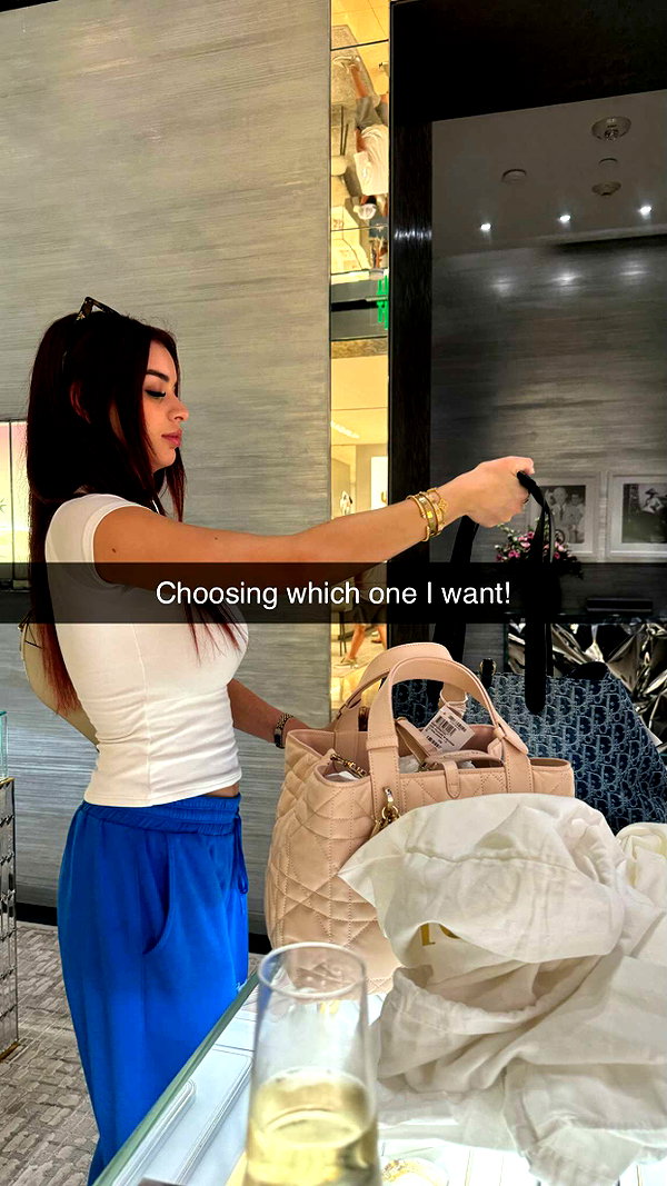andieg112 snapchat image archive image