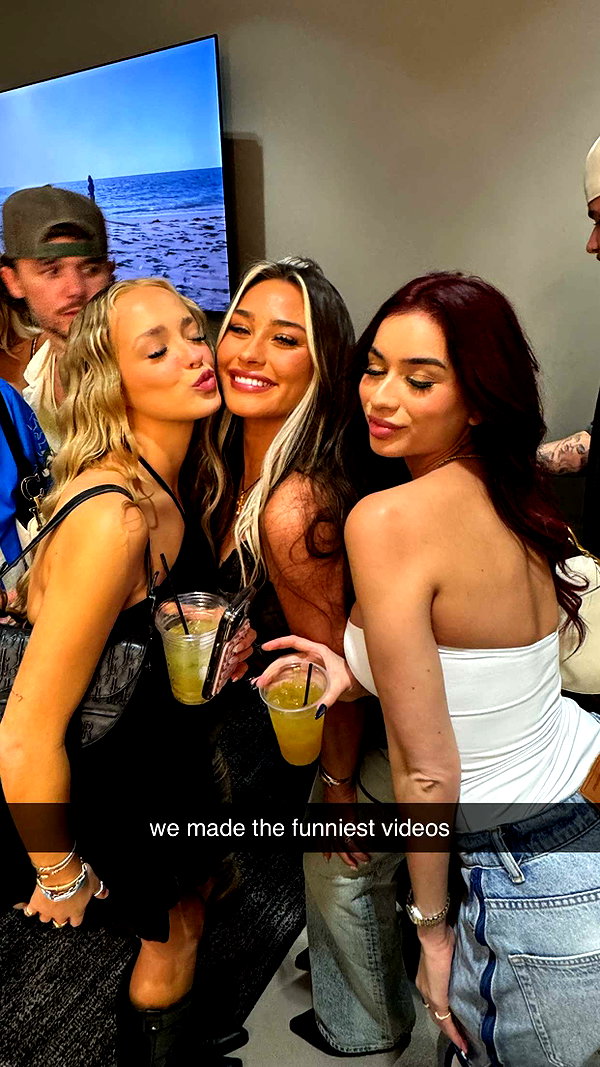 andieg112 snapchat image archive image