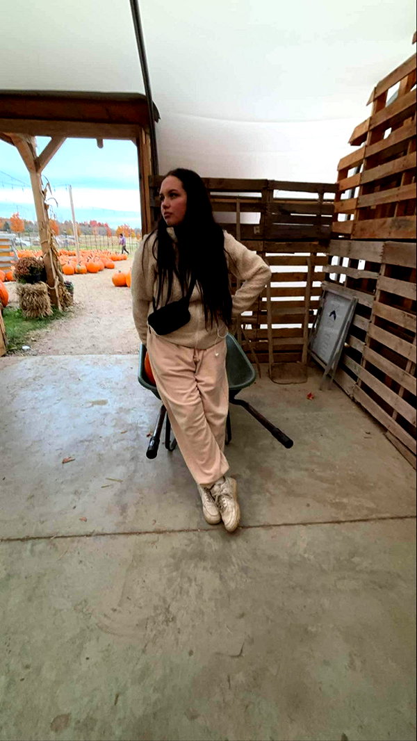 angelinareinee7 snapchat image archive image