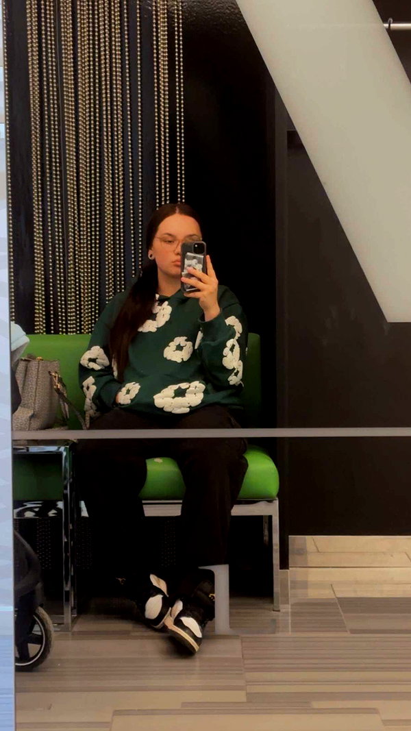 angelinareinee7 snapchat image archive image
