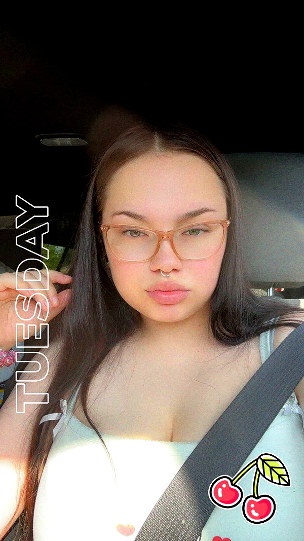 angelinareinee7 snapchat image archive image