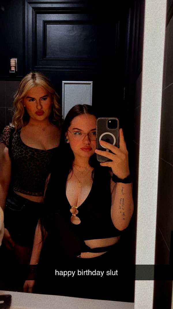 angelinareinee7 snapchat image archive image