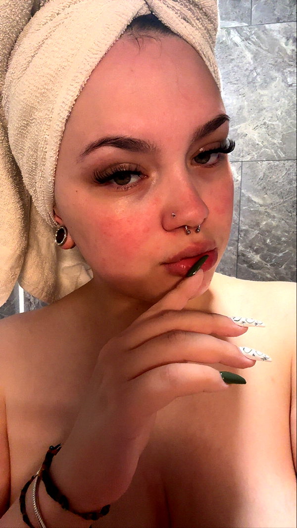 angelinareinee7 snapchat image archive image