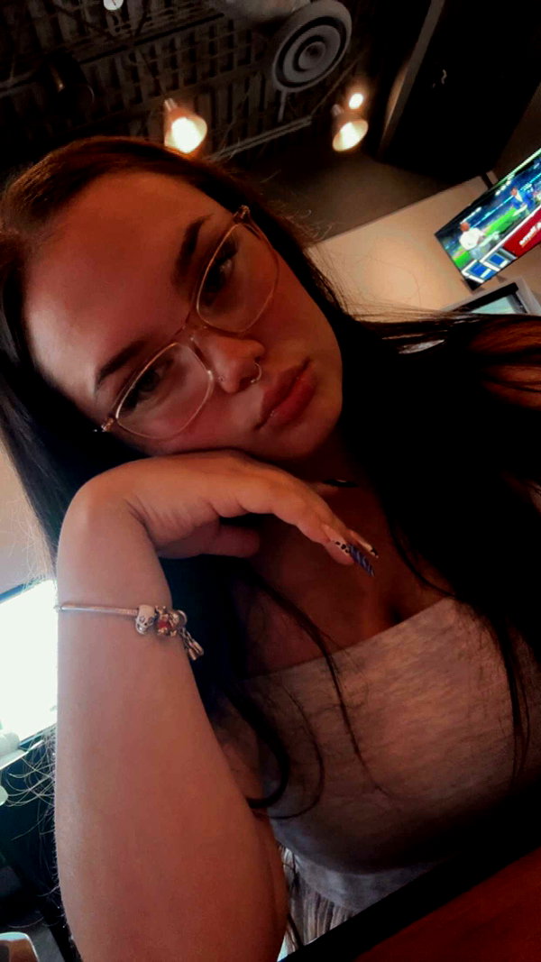 angelinareinee7 snapchat image archive image
