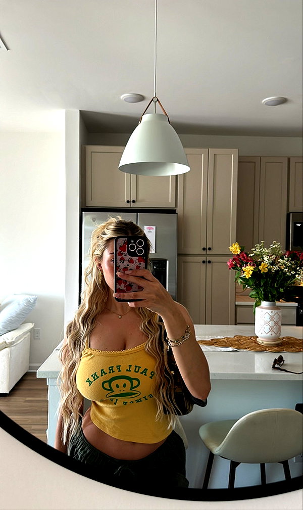 anna-ksb snapchat image archive image