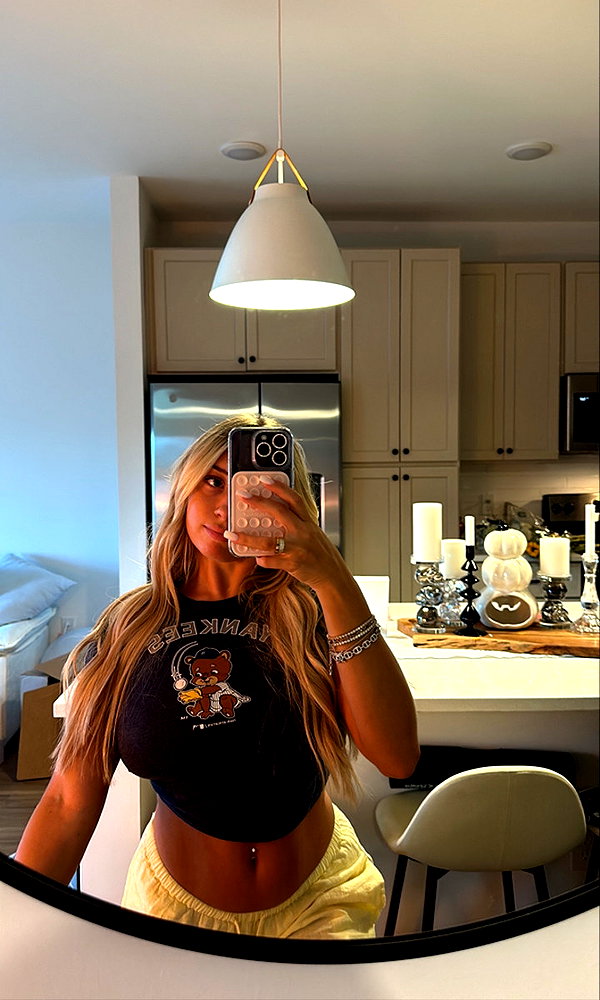 anna-ksb snapchat image archive image