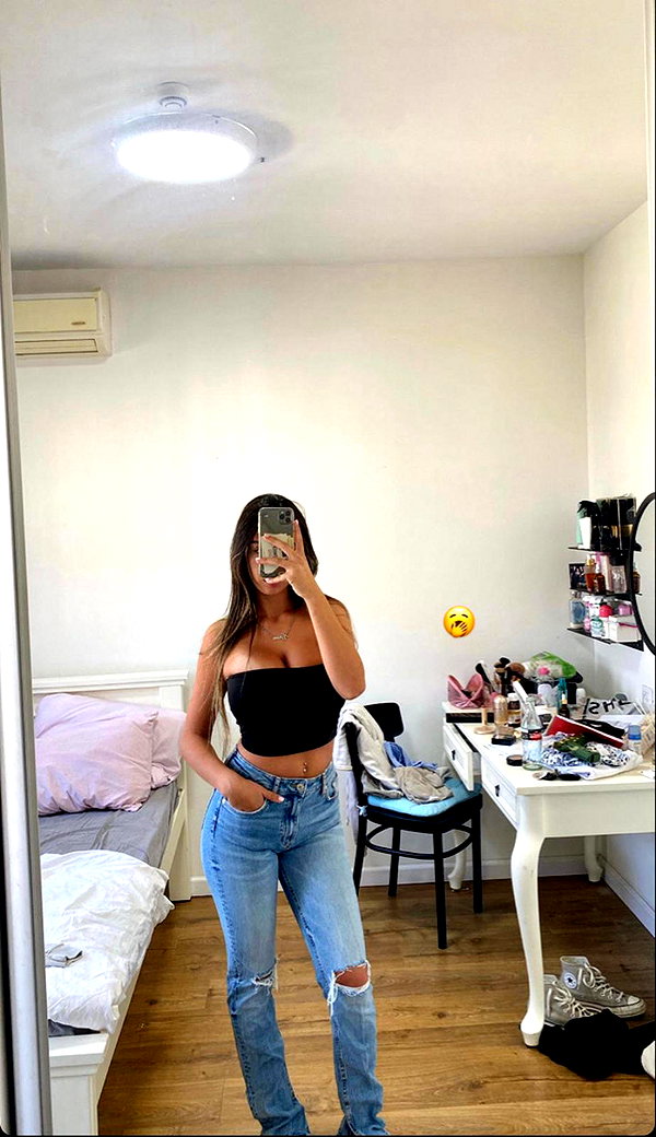 anna-ksb snapchat image archive image