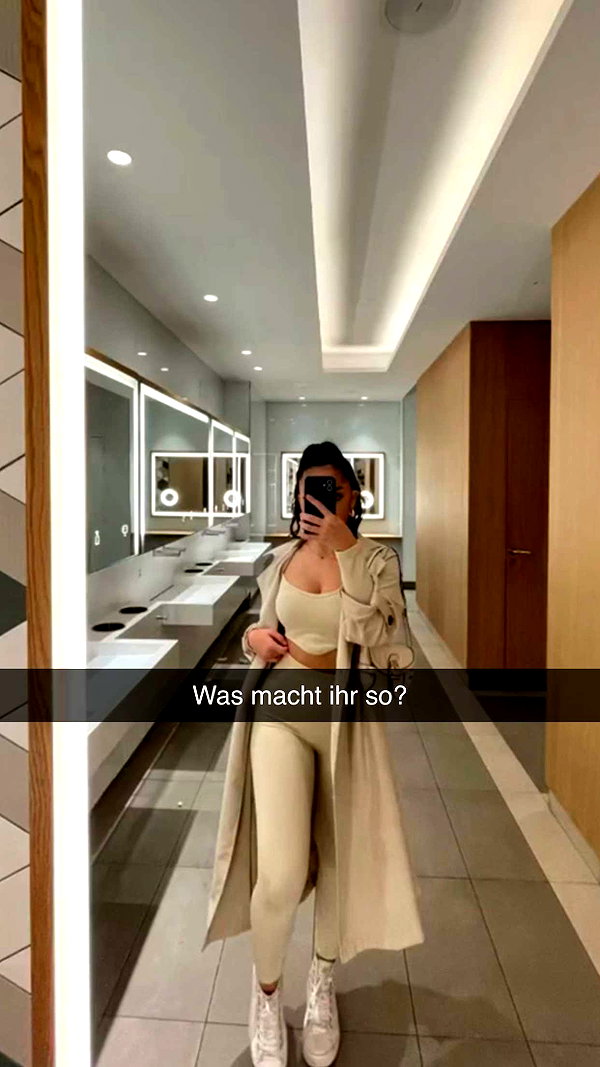 anna-ksb snapchat image archive image