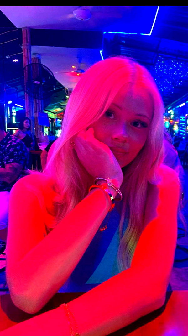 anna-ksb snapchat image archive image