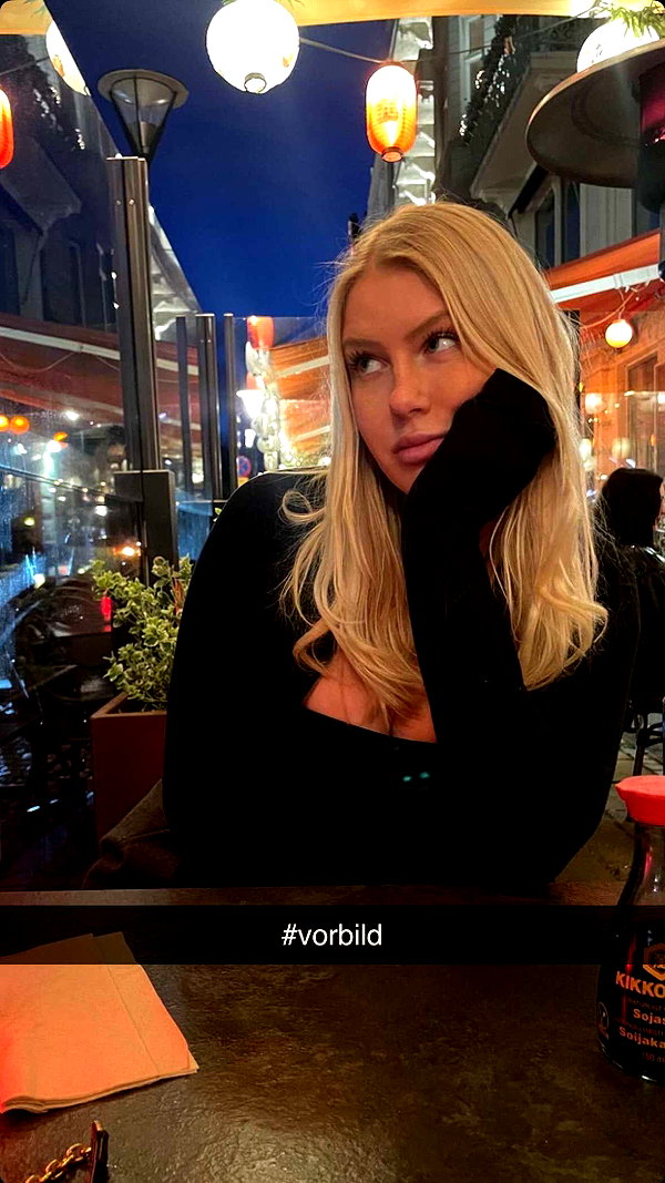 anna-ksb snapchat image archive image
