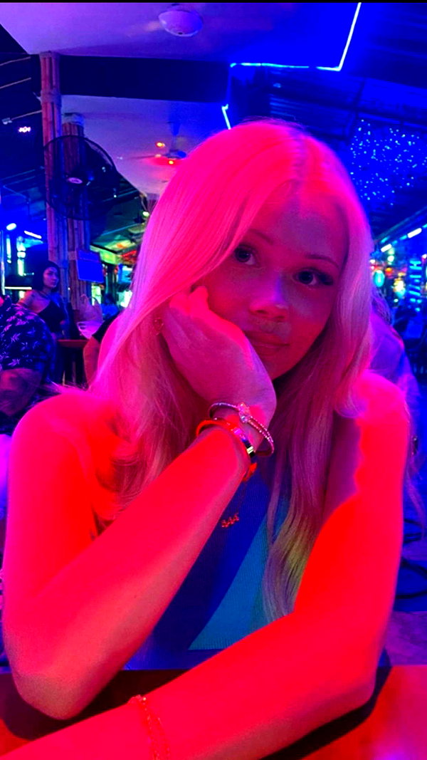 anna-ksb snapchat image archive image