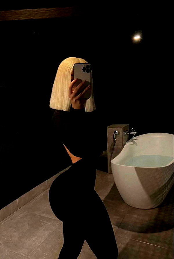 anna-ksb snapchat image archive image