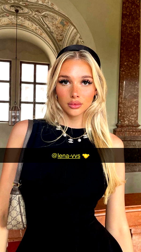 anna-ksb snapchat image archive image