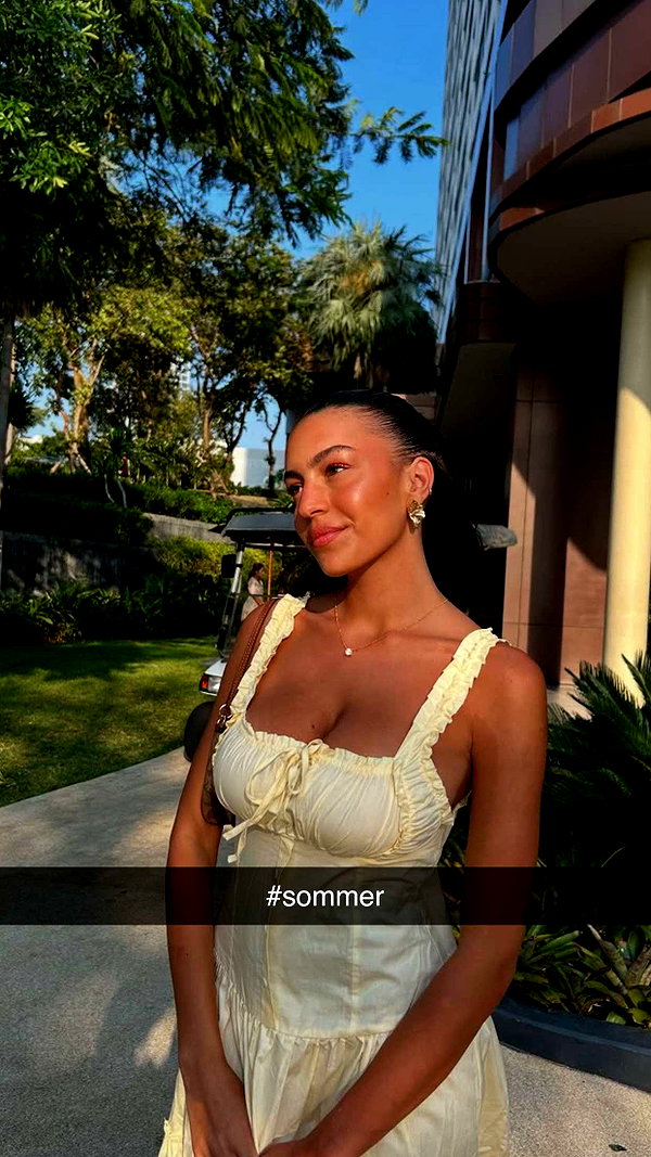 anna-ksb snapchat image archive image