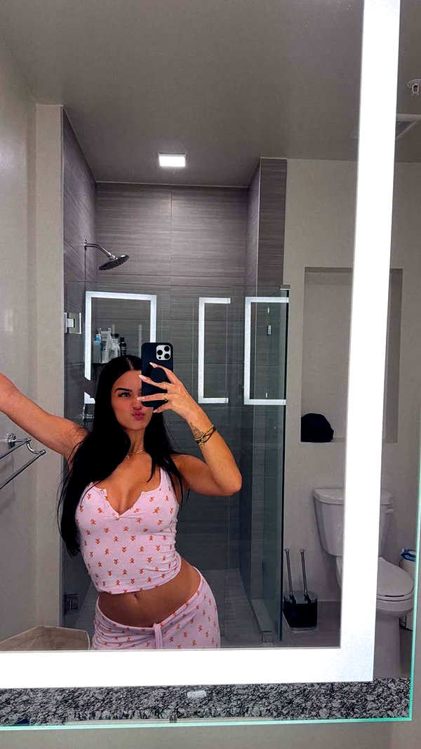 ashleyserranom snapchat image archive image