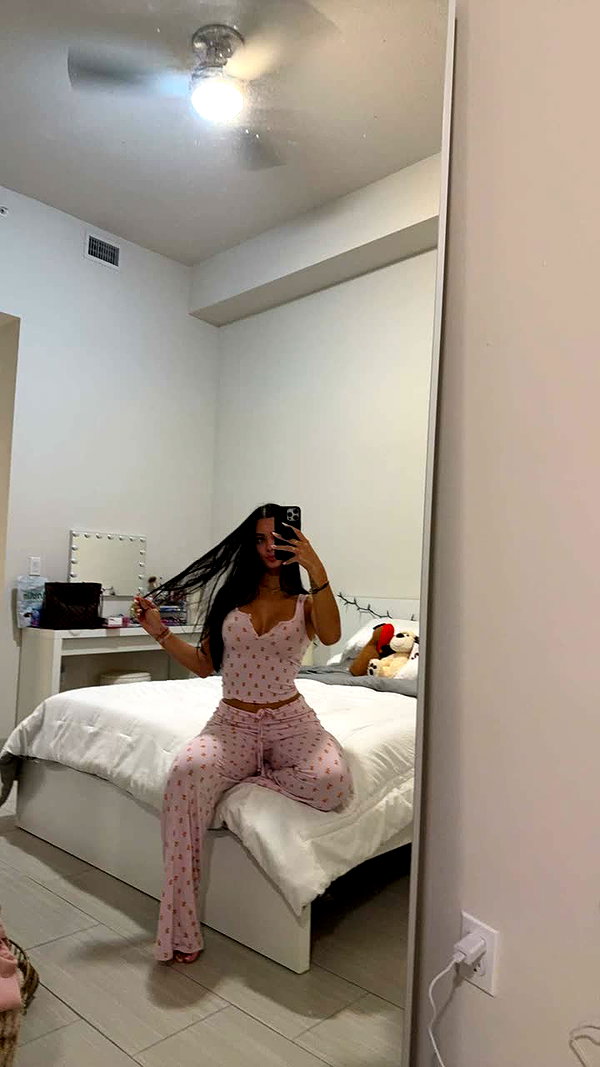 ashleyserranom snapchat image archive image