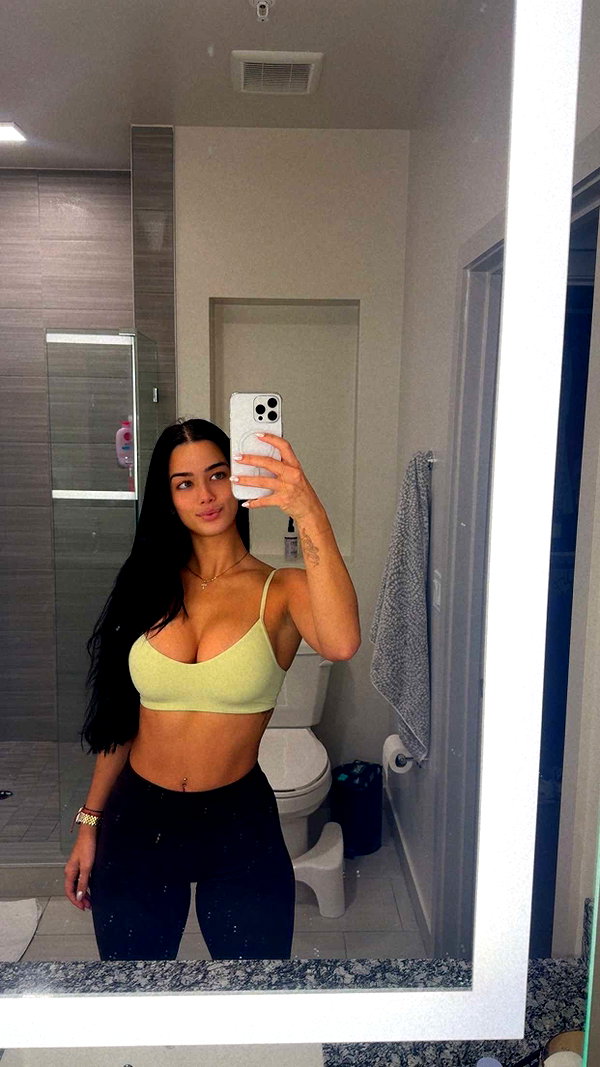 ashleyserranom snapchat image archive image
