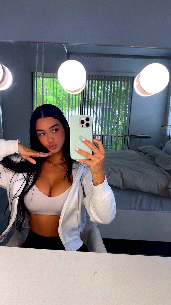 ashleyserranom snapchat image archive image