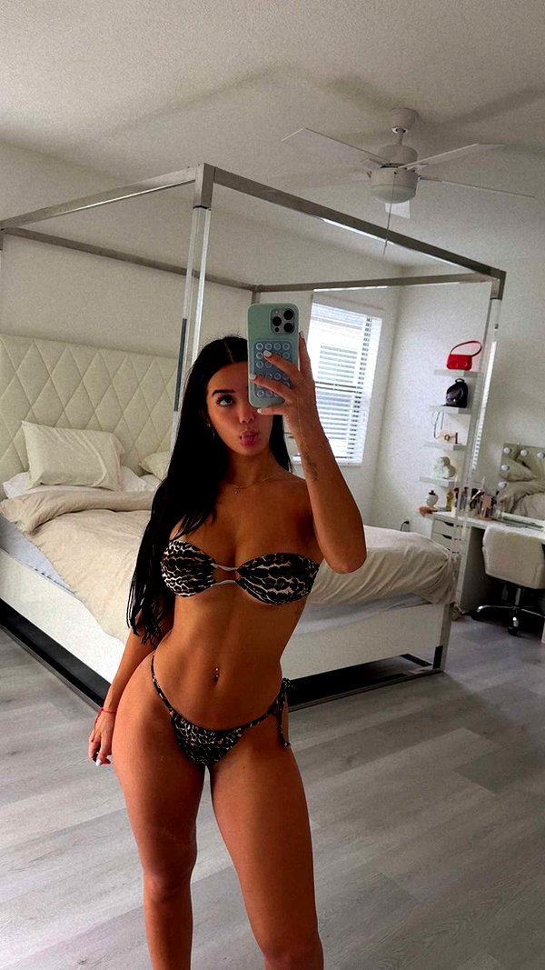 ashleyserranom snapchat image archive image