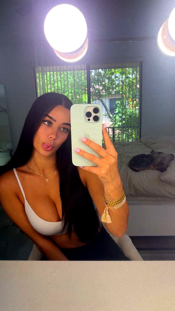 ashleyserranom snapchat image archive image