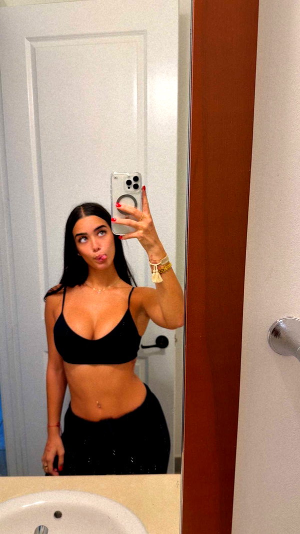 ashleyserranom snapchat image archive image