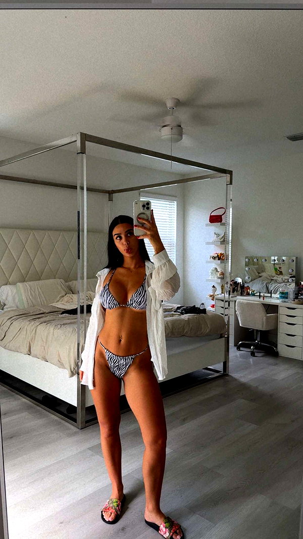 ashleyserranom snapchat image archive image