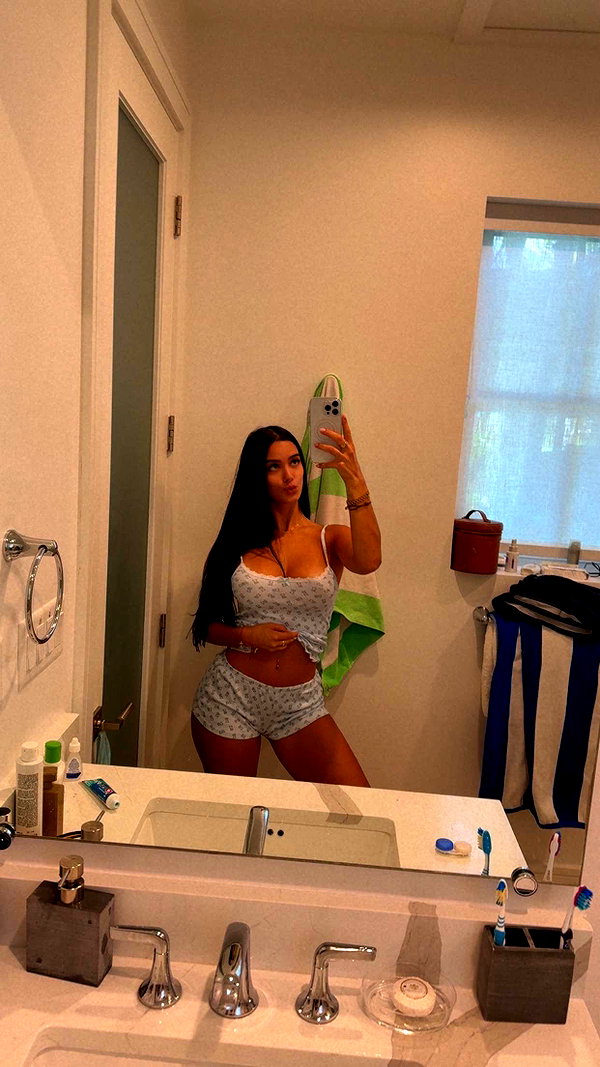 ashleyserranom snapchat image archive image