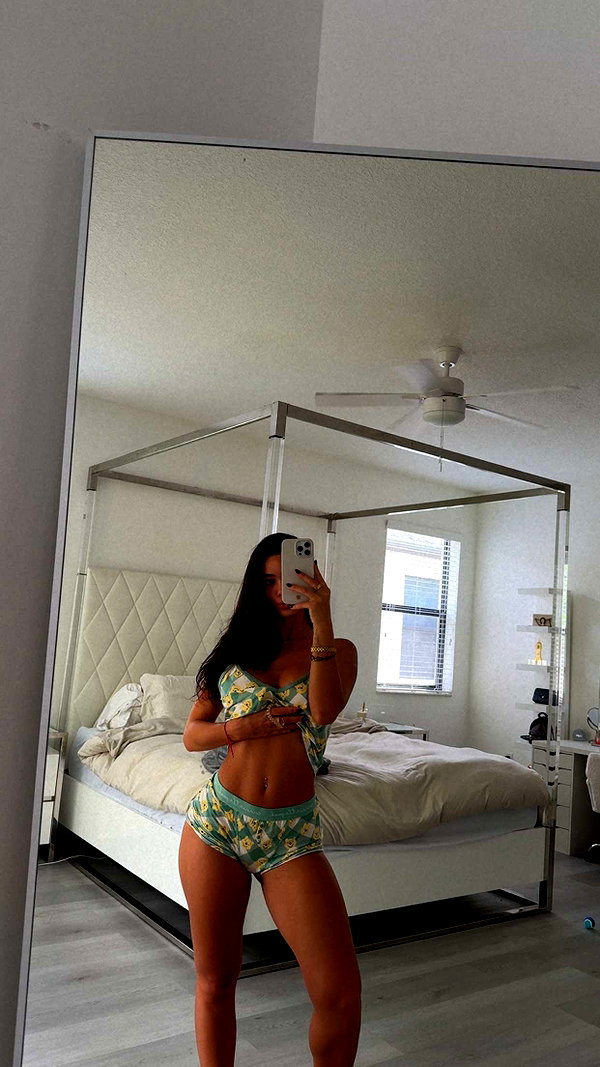 ashleyserranom snapchat image archive image