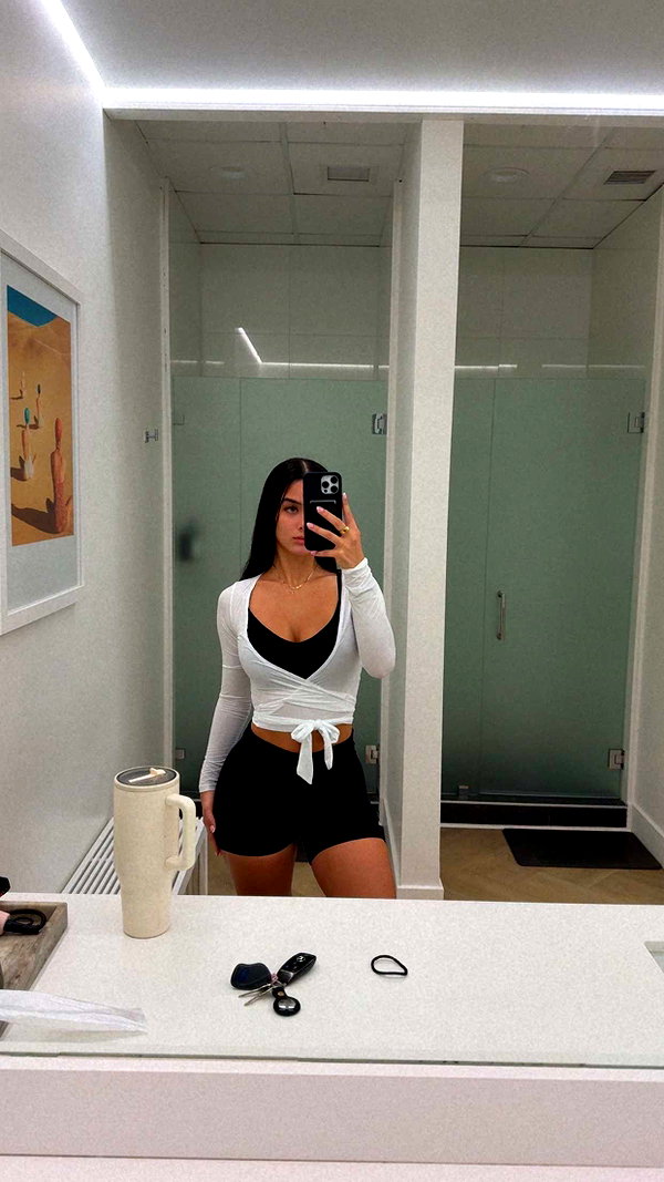 ashleyserranom snapchat image archive image