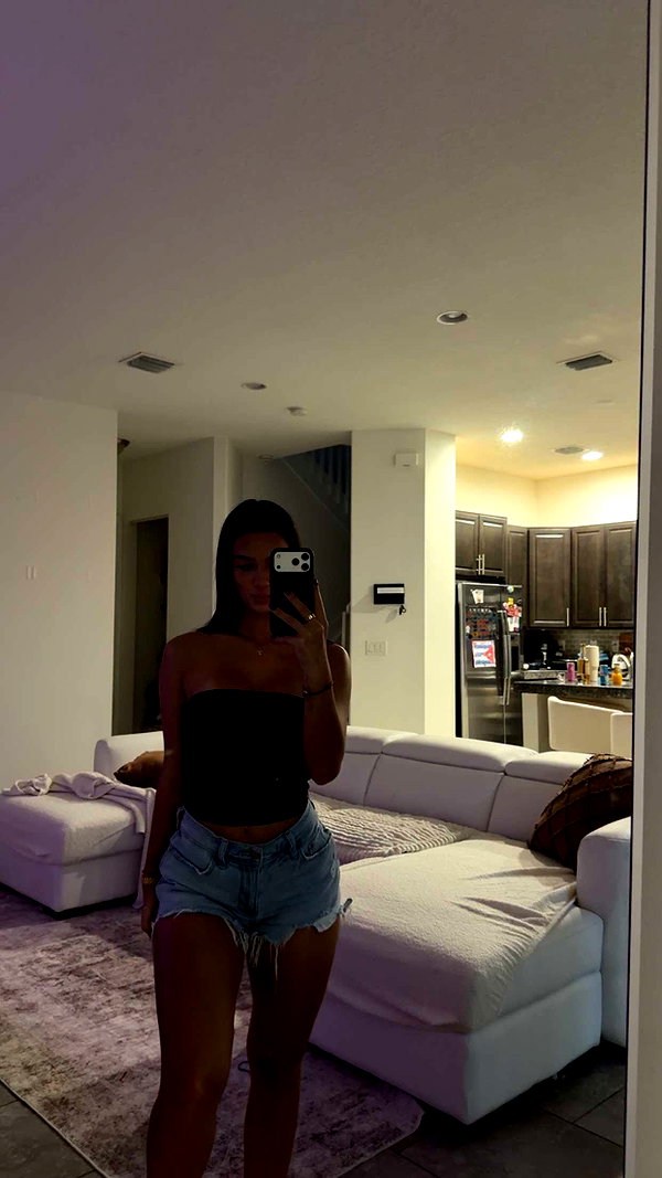 ashleyserranom snapchat image archive image