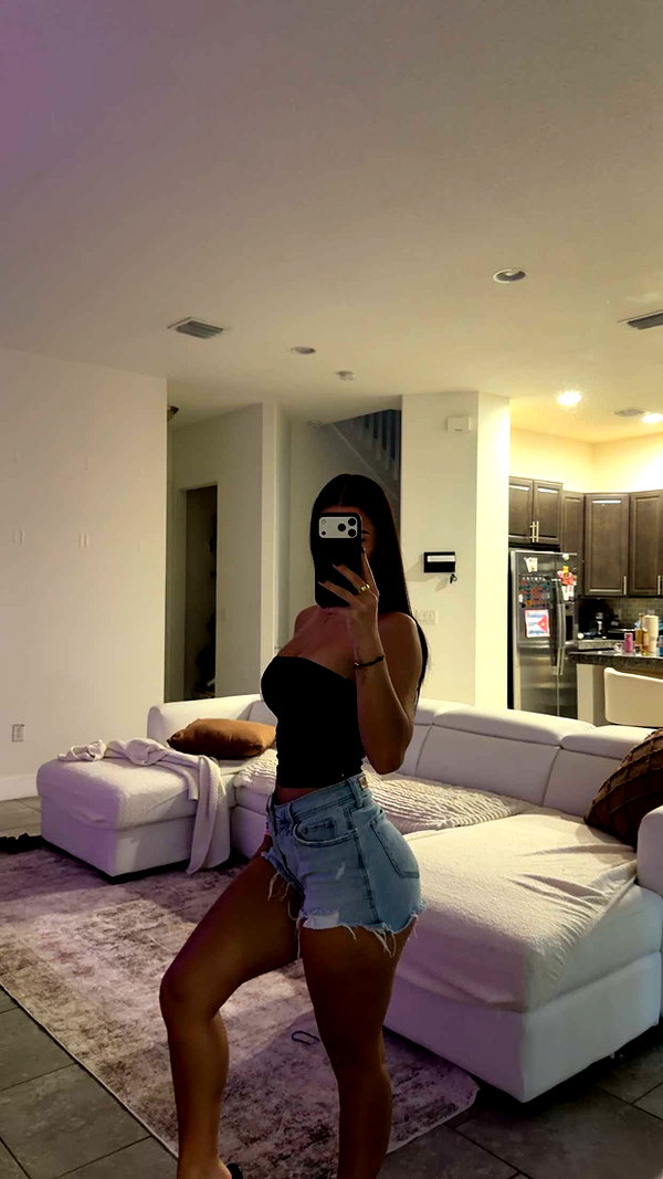 ashleyserranom snapchat image archive image