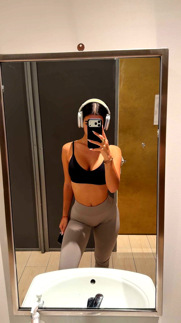 ashleyserranom snapchat image archive image