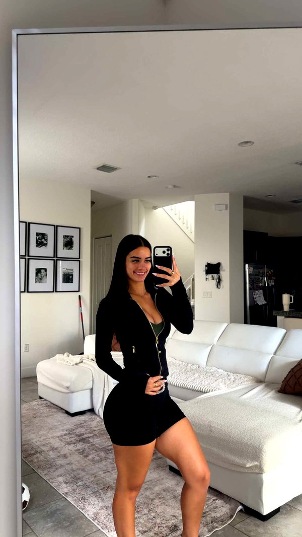 ashleyserranom snapchat image archive image