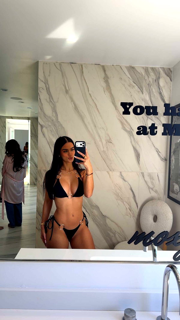 ashleyserranom snapchat image archive image