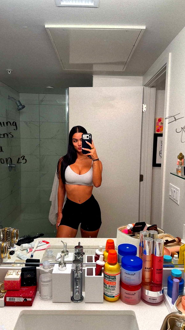 ashleyserranom snapchat image archive image