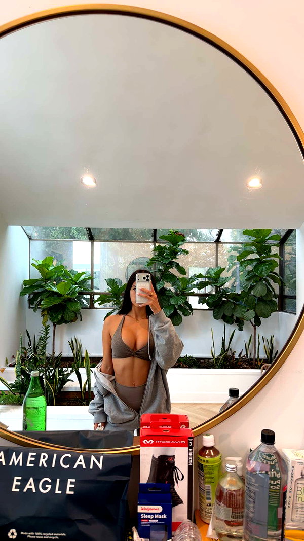 ashleyserranom snapchat image archive image