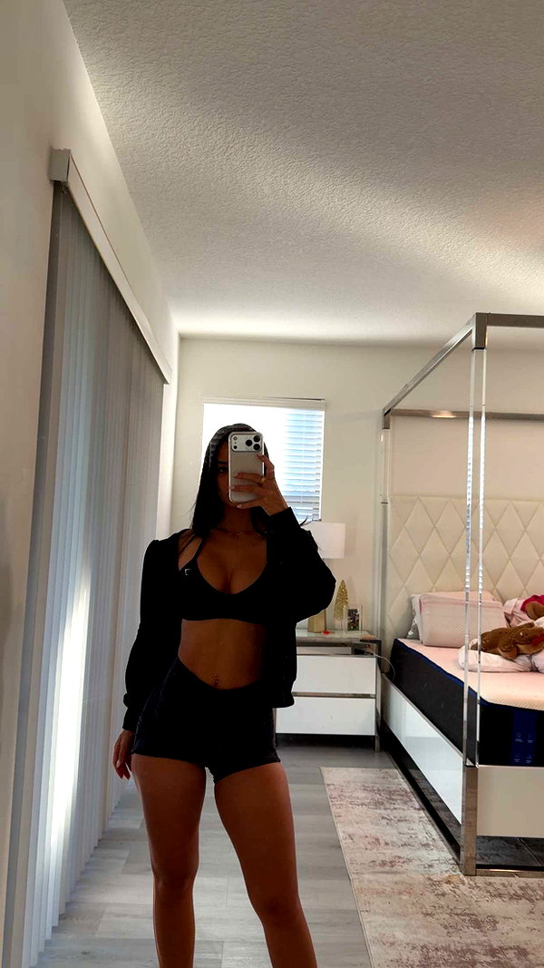 ashleyserranom snapchat image archive image