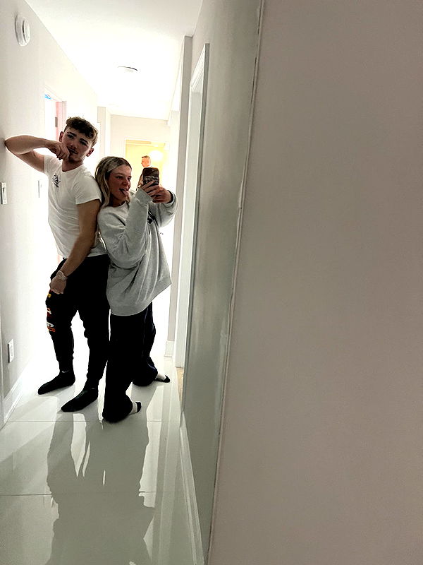 ava_savinoo image ~ Altpins