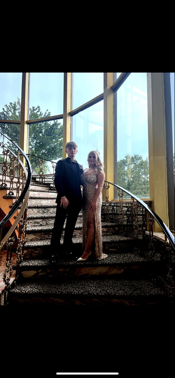 ava_savinoo image ~ Altpins