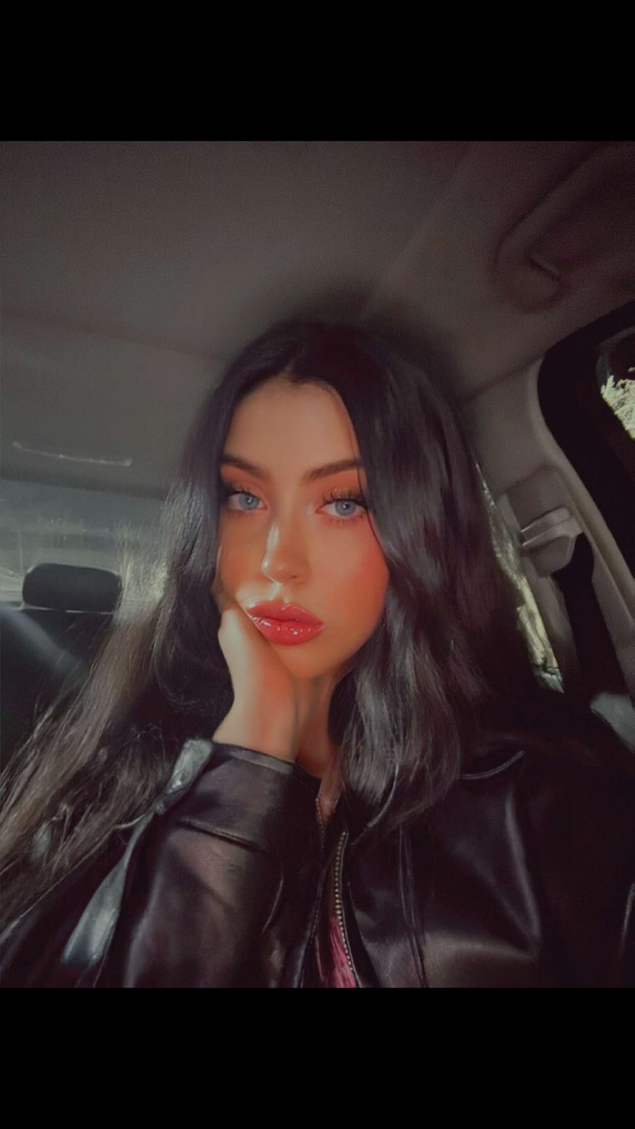 avuhrey snapchat image archive image