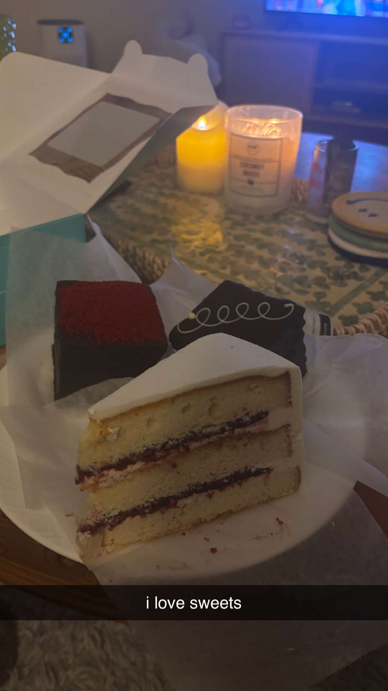 avuhrey snapchat image archive image