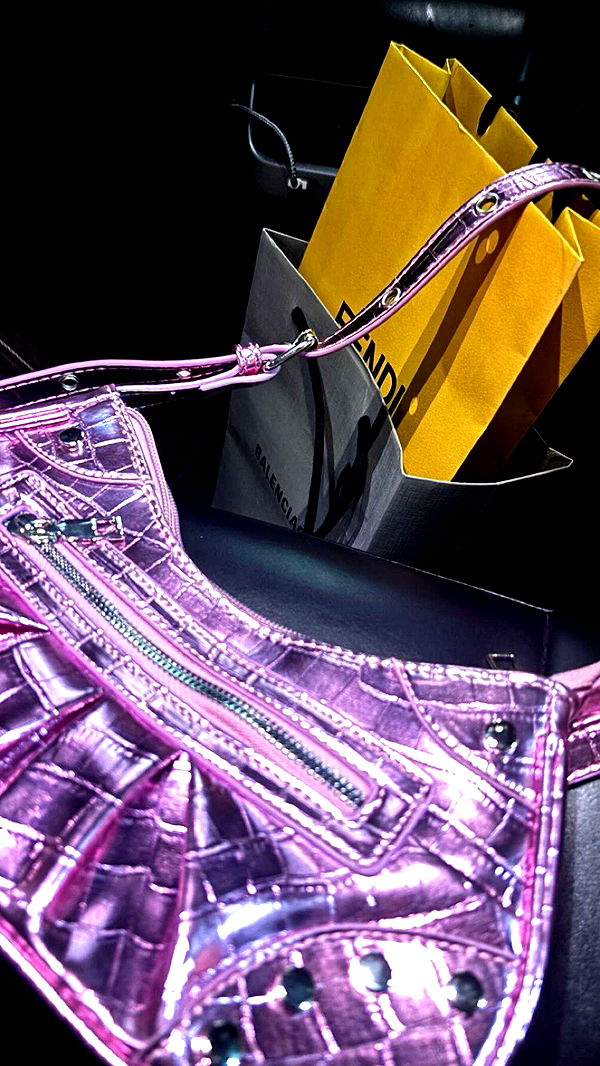 avuhrey image ~ Altpins