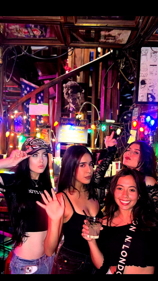 avuhrey image ~ Altpins