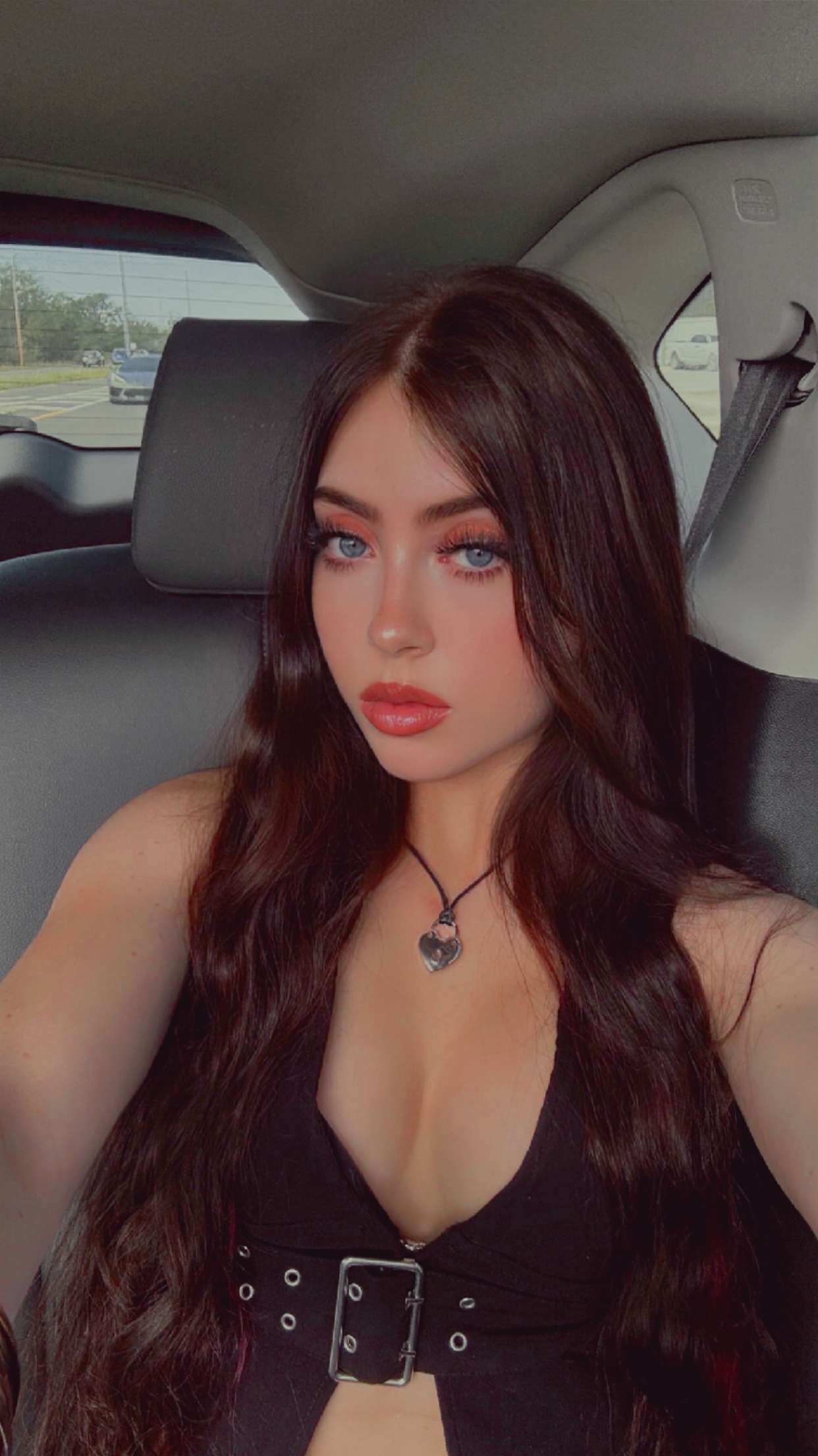 avuhrey snapchat image archive image